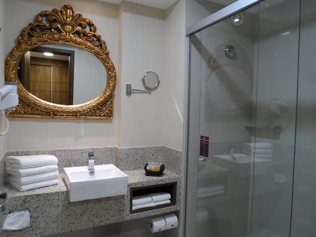 Quarto Super Luxo com Vista Frontal do Mar